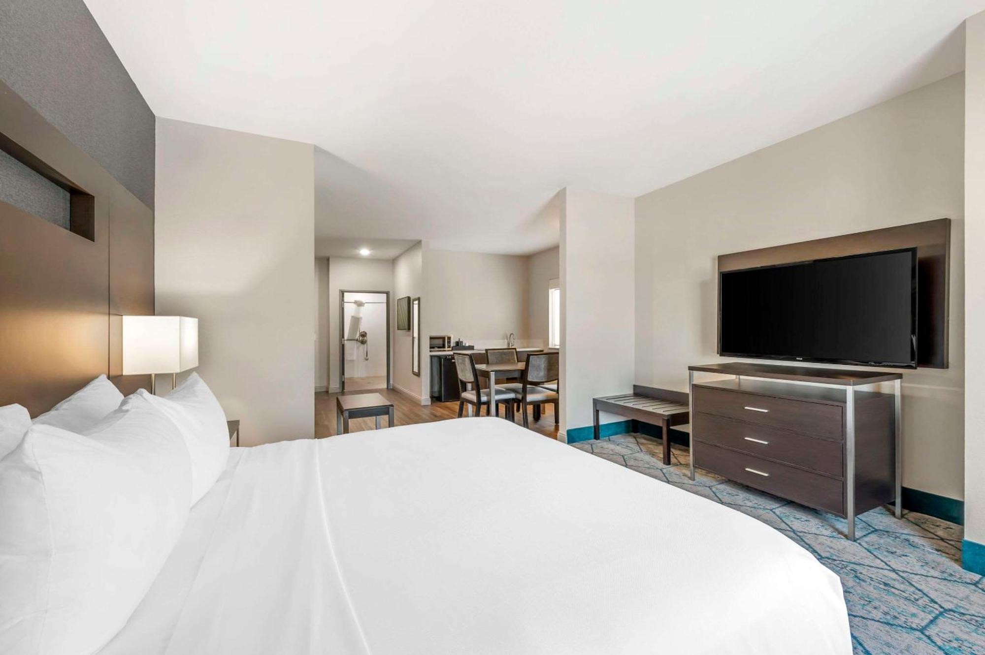 Hotel Comfort & - Louisville North 2*
